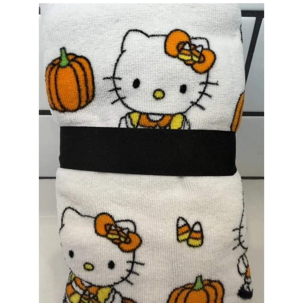 Sanrio Hello Kitty Halloween Candy Corn Hand Towels Set Of 2 NEW